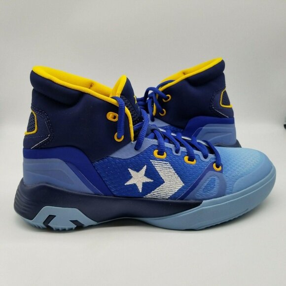 Athletic_Shoes